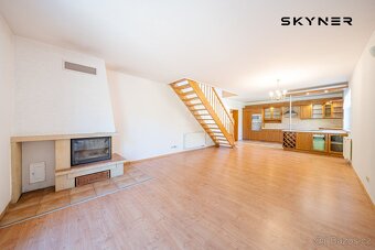 Ev.č. 01253 Nabízíme k prodeji výjimečnou rodinnou vilu o už