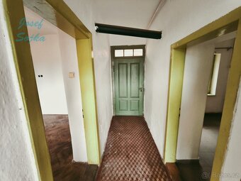 Nabízíme k prodeji vícegenerační rodinný dům v obci Dolní Vi