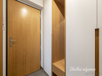 Tento moderní a prosluněný byt s dispozicí 3+kk nabízí ideál