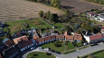 Na první pohled dům k demolici. Na druhý pohled – čisté plát