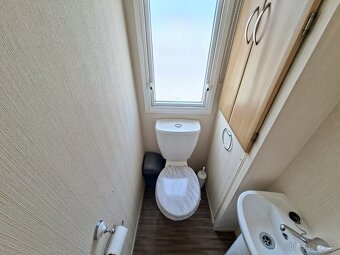 Luxusní zánovní celoroční dům z Anglie atypický, prostorný 5