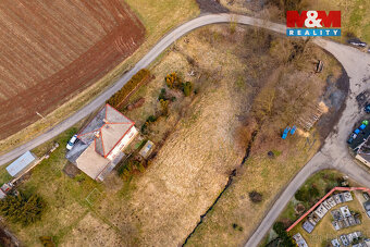 Nabízíme k prodeji krásný pozemek o rozloze 1031 m² v katast