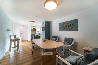 Nabízíme k prodeji apartmán umístěný v přízemí s terasou o o