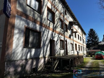 Nabízíme k dlouhodobému pronájmu prostorný byt o dispozici 3