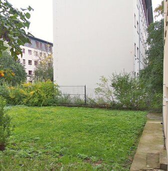 V zastoupení majitele nabízíme k prodeji byt o velikosti 2+1