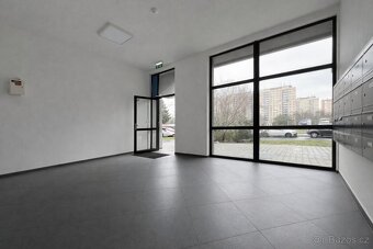 Exkluzivně nabízím k prodeji světlý byt 2+kk o výměře 45 m²,