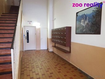 Nabízíme pronájem bytu 1+1 v 8. patře v centru města ulice P