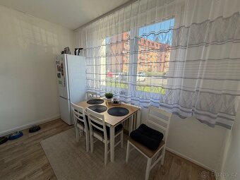 Nabízíme k pronájmu útulný a světlý byt o dispozici 1+1 a vý