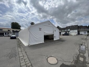 Exkluzivně nabízíme pronájem dvou nebytových prostor v uzavř