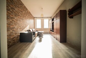 Nabízíme k prodeji prostorný byt o dispozici 3+1 a celkové v