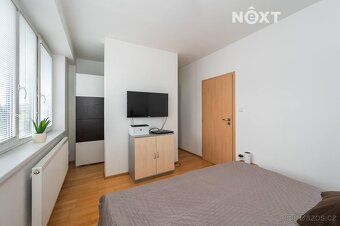 Nabízíme k pronájmu výjimečný, světlý byt 3+kk o ploše 87 m²