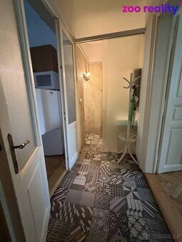 Nabízíme k pronájmu bytovou jednotku o dispozici 2+1, umístě