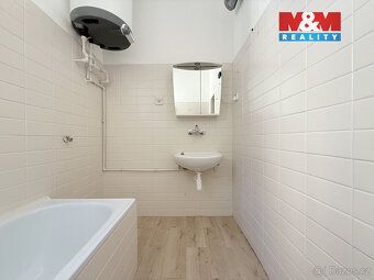 Nabízíme k pronájmu krásný, zrekonstruovaný byt 3+1 o rozloz