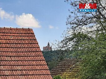 Rodinný dům o 2 místnostech situovaný na okraji obce Bezděko