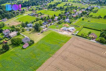 Nabízíme ke koupi stavební pozemek o výměře 2 560 m² nacháze