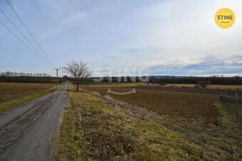 Exkluzivně nabízíme k prodeji pozemek o výměře 1850 m2 v obc