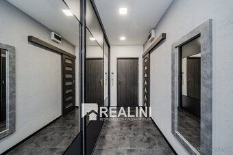 Ev.č. 01177 Nabízíme Vám ke koupi moderní byt v osobním vlas