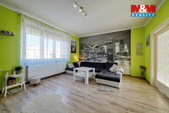 Prodej prostorného bytu 3+1 o užitné ploše 86 m² ve čtvrtém 