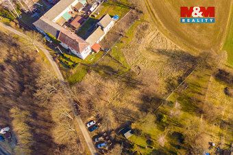 Nabízíme prodeji jedinečný pozemek o rozloze 1989 m², nacház