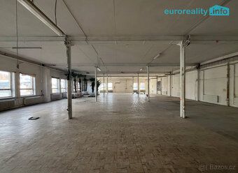 Pronájem skladovacích a výrobních hal v areálu Karna, Marián
