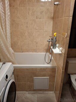 Nabízím dlouhodobý pronájem bytu 2+kk (39,80 m2) ve 3. patře