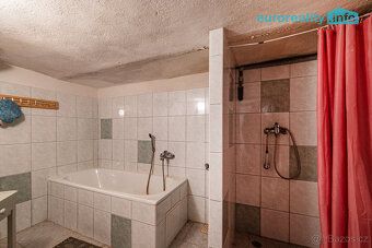 Nabízíme k prodeji rodinný dům o dispozičním řešení 3+1 v kl