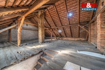 Nabízíme prodej řadového cihlového rodinného domu 3+1/ 3+kk 