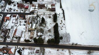 K prodeji nabízím stavební pozemek o výměře 640 m² v obci Ži