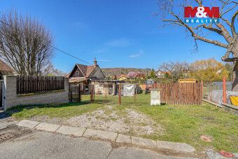 K prodeji lukrativní rozlehlý pozemek 6691 m² v KÚ Újezd, v 