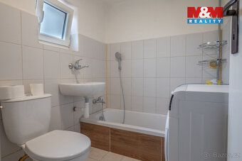 Dvougenerační dům s výborným výnosem v Hluboké nad Vltavou. 