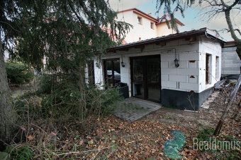 Domov, kde bude vaše rodina růst — útulný dům 3+1 s potenciá