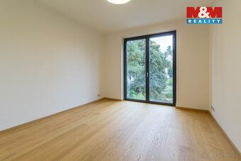 Exkluzivně nabízíme nově postavenou luxusní vilu 4+kk, možno