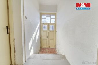 Nabízíme k prodeji jedinečný dům s 13 místnostmi, který čeká