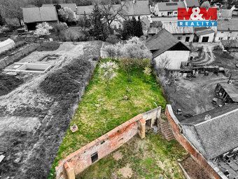 Exkluzivně nabízíme k prodeji pozemek vhodný k výstavbě až d