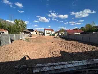 🏡 Stavební pozemek 1934 m² – možnost rozdělení na 2 parcely 