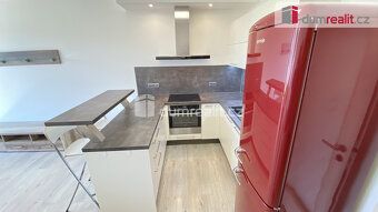 + 3500,-Kč měsíční poplatky + provize RK 23 000+DPH (27 830,