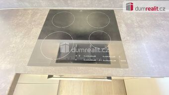 + 3500,-Kč měsíční poplatky + provize RK 23 000+DPH (27 830,