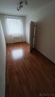 Nabízíme k dlouhodobému pronájmu menší byt 2+1 se sklepní ko