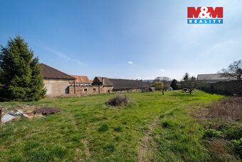 Nabízíme k prodeji rodinný dům o dispozici 3+1 s užitnou plo