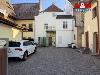 K pronájmu nabízíme komerční prostor o velikosti 42 m² na ad