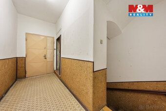Nabízíme velmi zajímavý objekt díky kombinaci komerčního pří