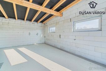 Hrubá stavba jednopodlažního rodinného domu 4+KK s možností 