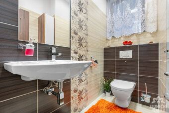 Nabízíme k prodeji samostatně stojící rodinný dům s celkovou