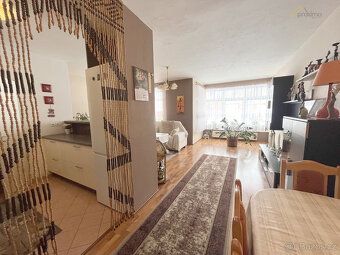 Exkluzivně nabízíme k pronájmu byt o dispozici 3+kk, který s