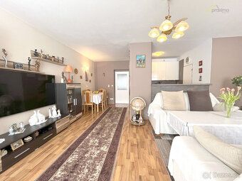 Exkluzivně nabízíme k pronájmu byt o dispozici 3+kk, který s