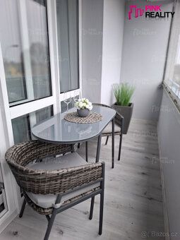 Pronájem pěkného, částečně vybaveného bytu 3+1 s lodžií o ce