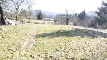 Prodej stavebního pozemku v malebné obci Velká Bukovina, 4km