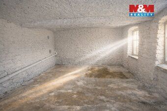 Pronájem podkrovního bytu 2kk, 50 m², II. NP, sklepní místno