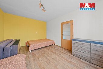 Nabízíme vám k prodeji prostorný byt 3+1 s lodžií o celkové 