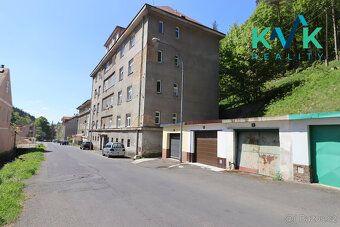 Nabízíme k pronájmu světlý byt 2+1 o ploše 63 m², umístěný v